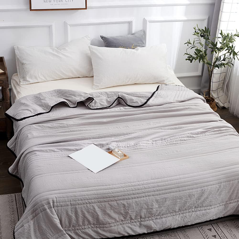 AQUACHILL – Cooling Comfort Blanket for Everyday Home Use