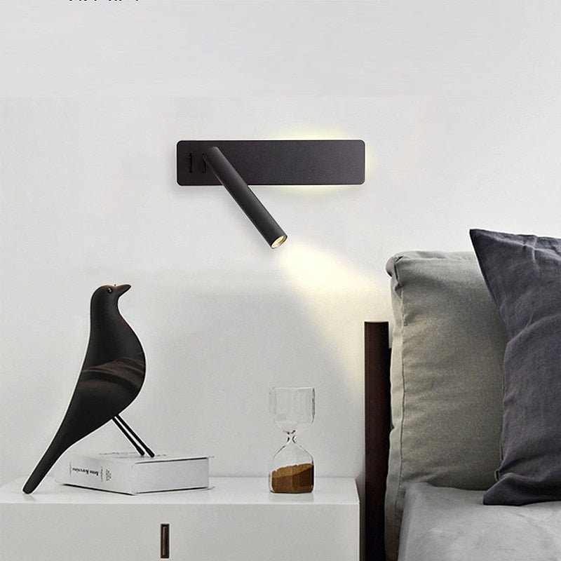 LUMISWIVEL – Rotatable LED lamp for flexible bedside lighting
