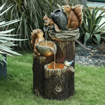 DUCKWOOD – Charming Garden Decoration With Duck And Squirrel Design
