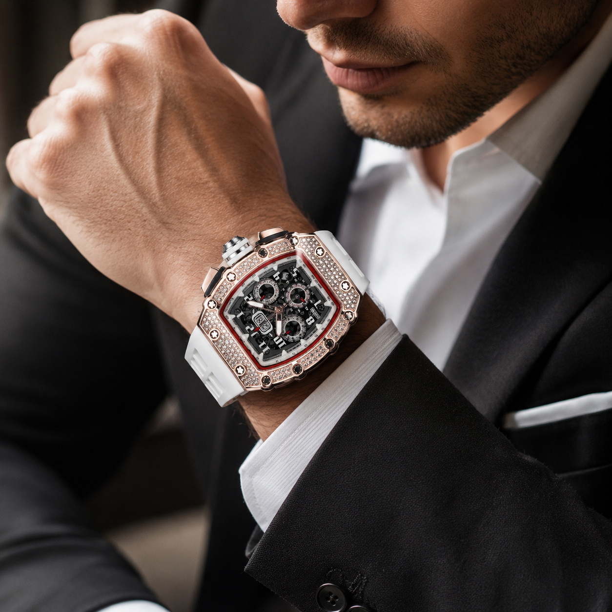 ROYALTIME – Elegant Timepiece with Brilliant Rhinestone Embellishments