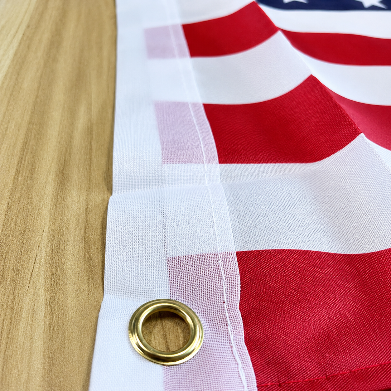 PATRIWAVE – Outdoor Flag Banner for Patriotic Display