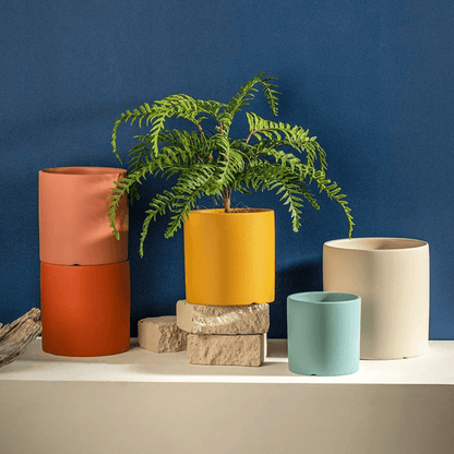 Elegant White Ceramic Flowerpot - Minimalist Design for Modern Home Décor 1