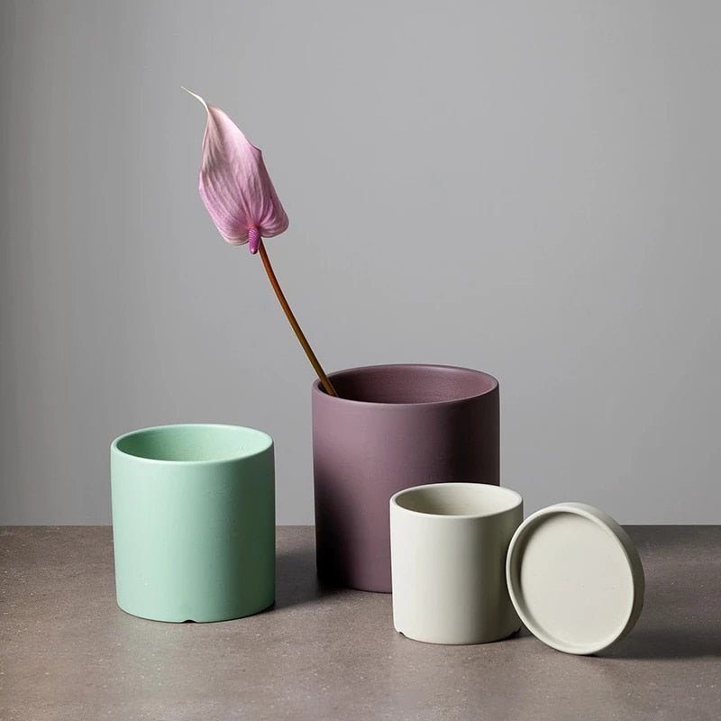 Elegant White Ceramic Flowerpot - Minimalist Design for Modern Home Décor 4