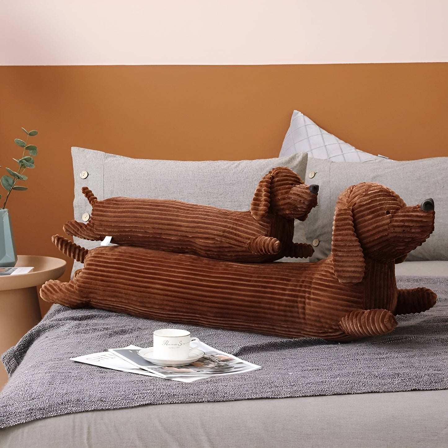 DOXIDREAM – Plush Dachshund Cushion for Cozy Relaxation