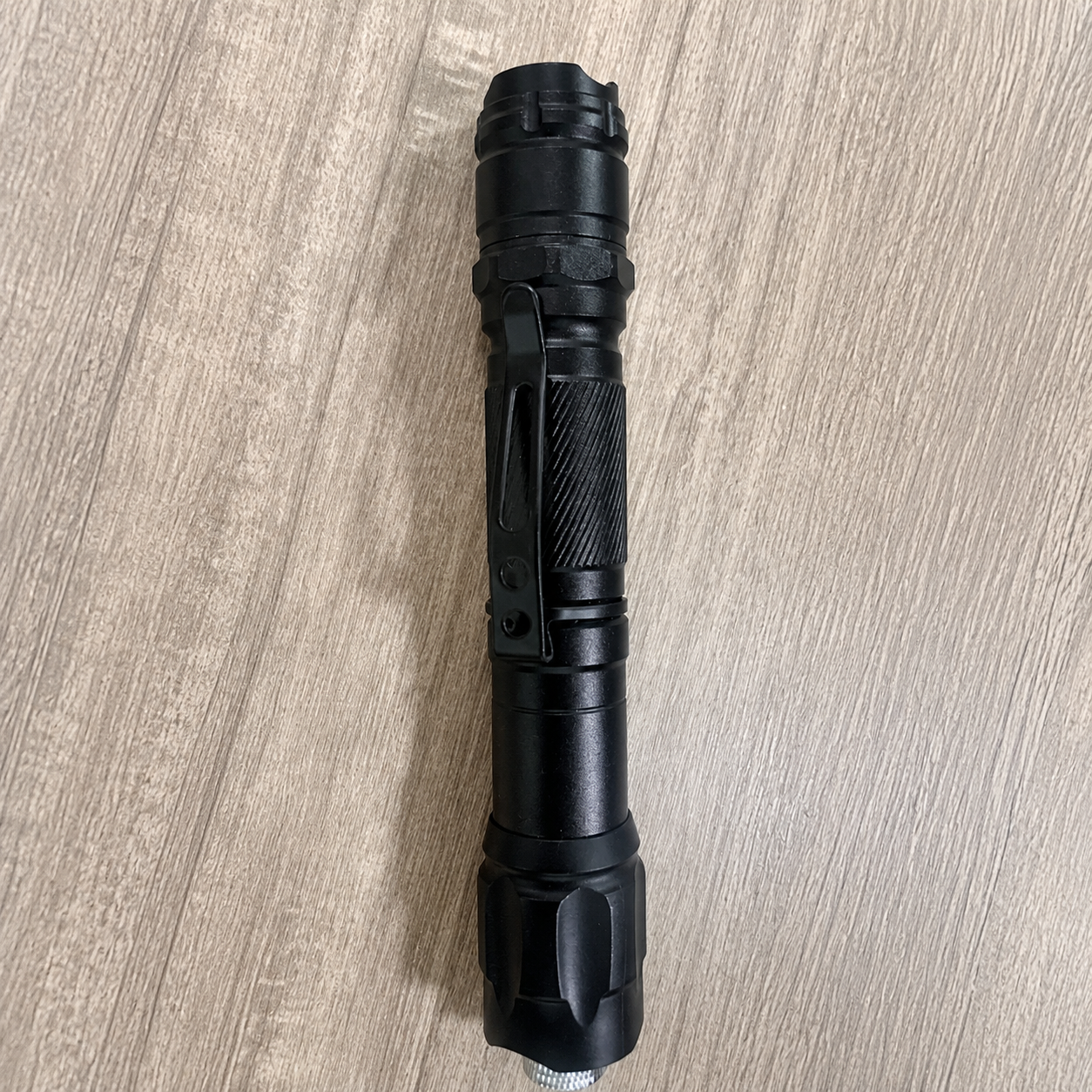 BEAMPRO – Rechargeable Long Range Laser Pointer Presentation Tool