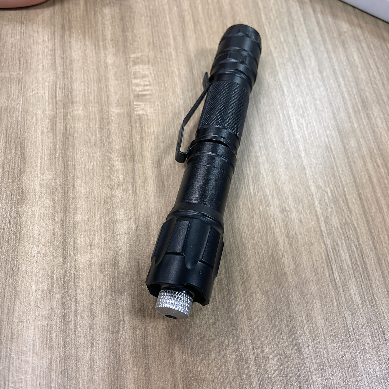 BEAMPRO – Rechargeable Long Range Laser Pointer Presentation Tool