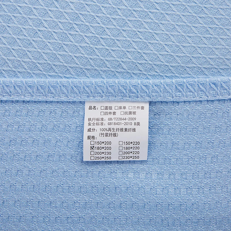 SUMMERFLOW – Lightweight Blanket for Refreshing Seasonal Relaxation