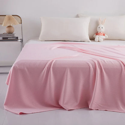 SUMMERFLOW – Lightweight Blanket for Refreshing Seasonal Relaxation