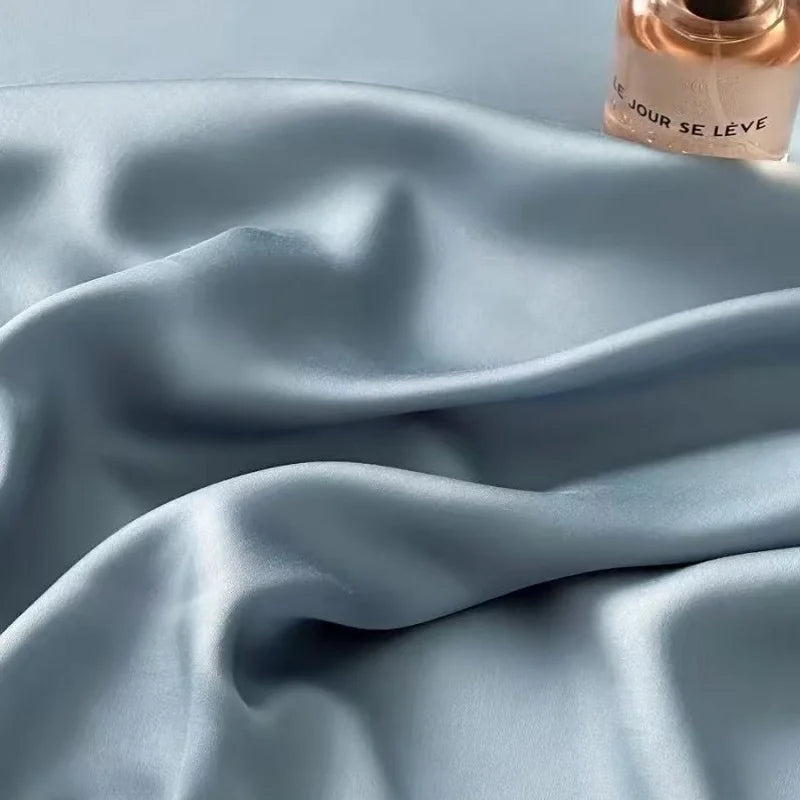 LUNACHILL – Summer Bed Cover for Smooth and Refreshing Rest