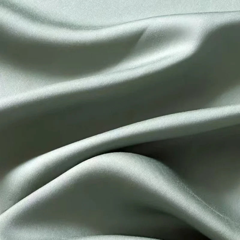LUNACHILL – Summer Bed Cover for Smooth and Refreshing Rest