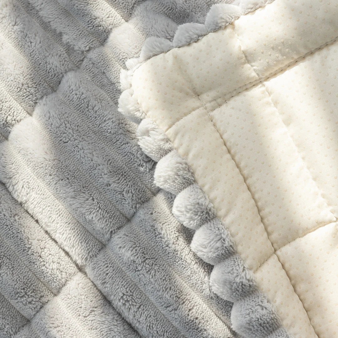LIVINGLUXE – Warm Sofa Pad for Cozy and Inviting Spaces