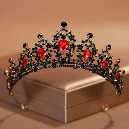 CROWNAURA – Ornate Wedding Tiara for Regal and Refined Beauty