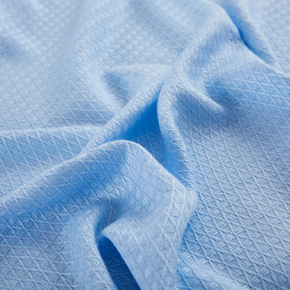 SUMMERFLOW – Lightweight Blanket for Refreshing Seasonal Relaxation