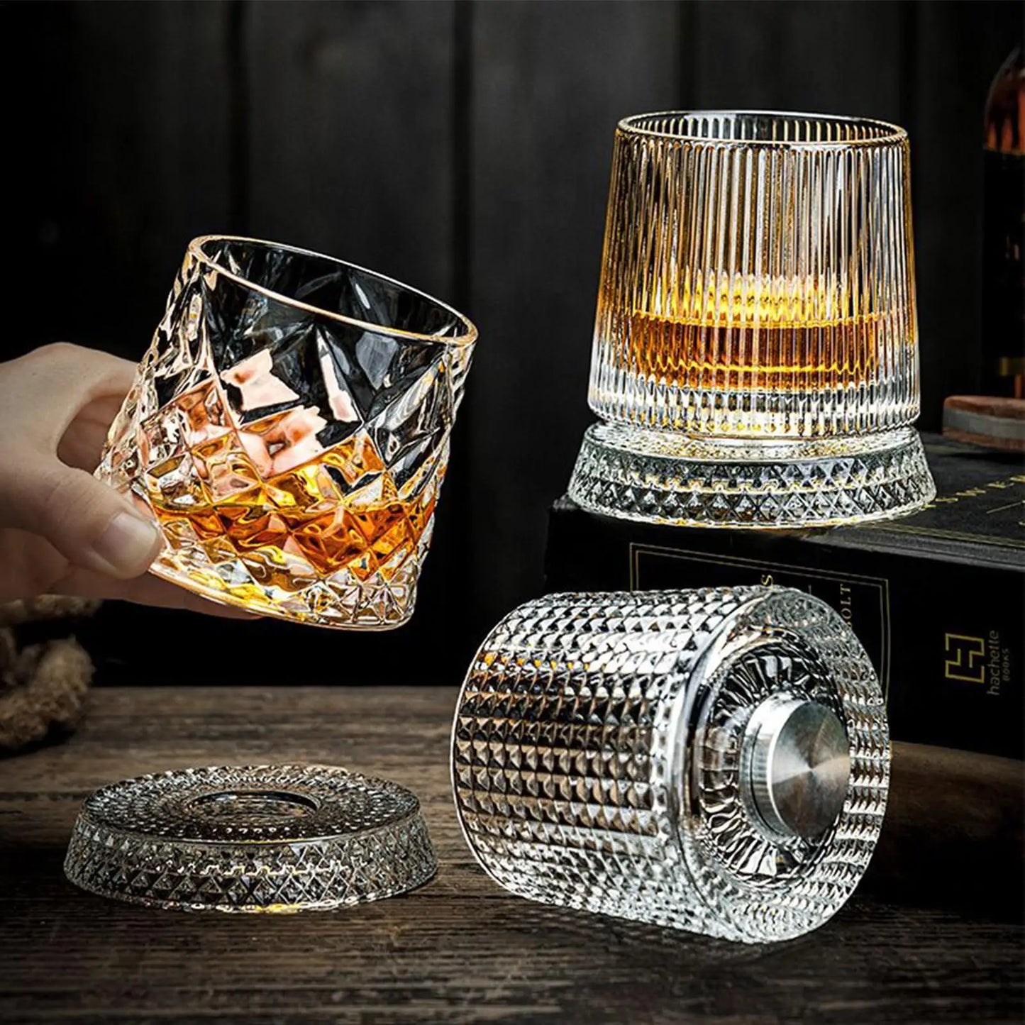 SPINCRYSTAL – Rotating Whiskey Glass Set for Entertaining and Conversation