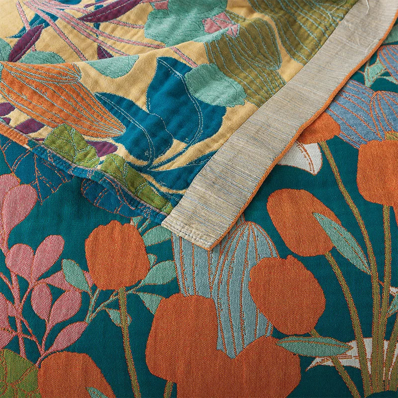 FLORABREEZE – Floral Blanket for Cooling Comfort and Elegant Home Decor