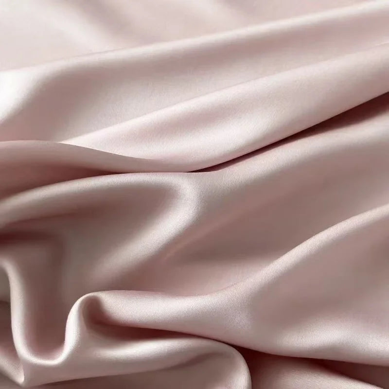 LUNACHILL – Summer Bed Cover for Smooth and Refreshing Rest