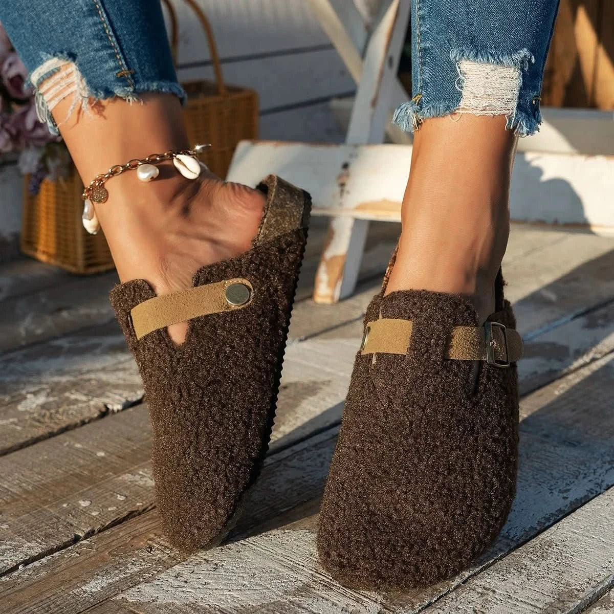 WOOLHAVEN – Luxurious sheepskin slippers for ultimate winter comfort
