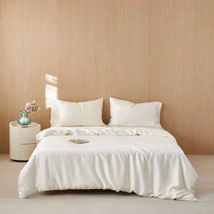 LUNACHILL – Summer Bed Cover for Smooth and Refreshing Rest