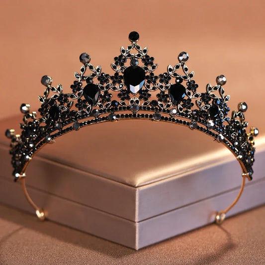 CROWNAURA – Ornate Wedding Tiara for Regal and Refined Beauty