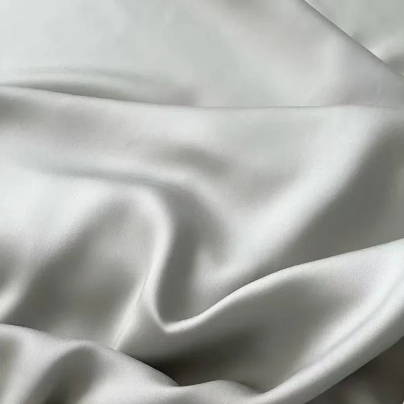 LUNACHILL – Summer Bed Cover for Smooth and Refreshing Rest