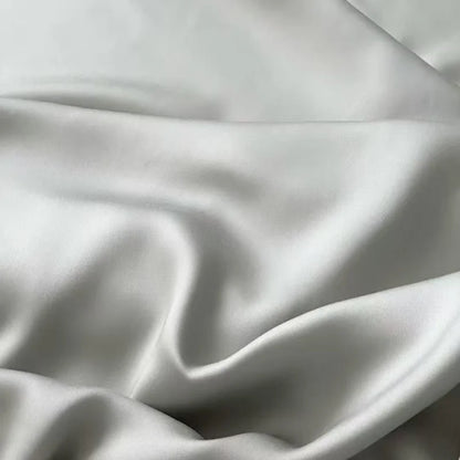 LUNACHILL – Summer Bed Cover for Smooth and Refreshing Rest