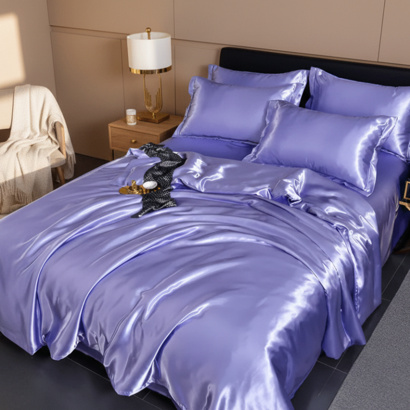 SilkBliss - Luxurious Soft Bedding Set with Duvet Cover, Pillowcases & Fitted Sheet 3