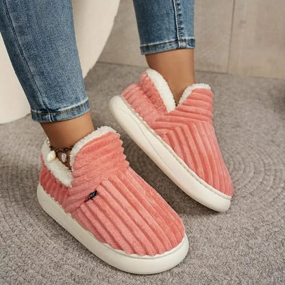 SOFTHEAT – Thermal House Slippers for Warm Winter Comfort