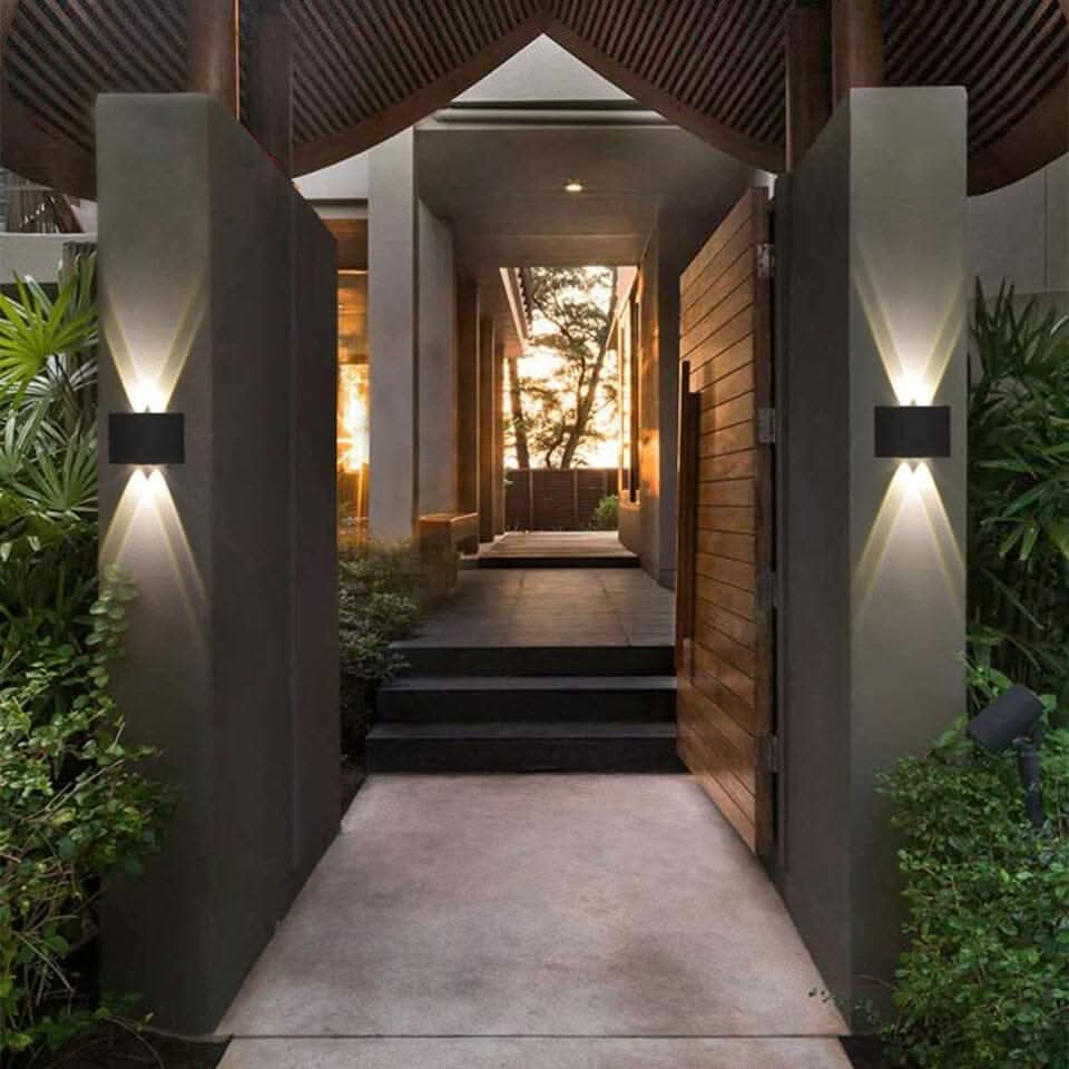 BRIGHTYARD – Modern Energy-Efficient Outdoor Wall Light