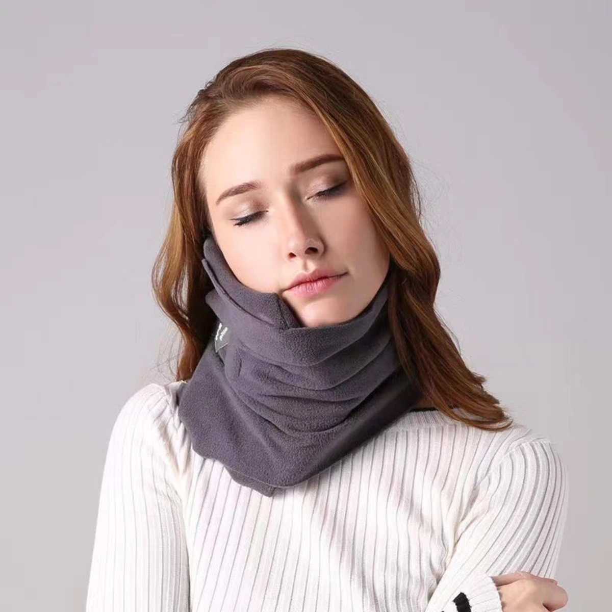 COMFYNEST – Lightweight Neck Travel Pillow for Ultimate Comfort